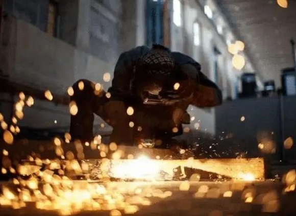 為何304管焊接后裂開(kāi)？